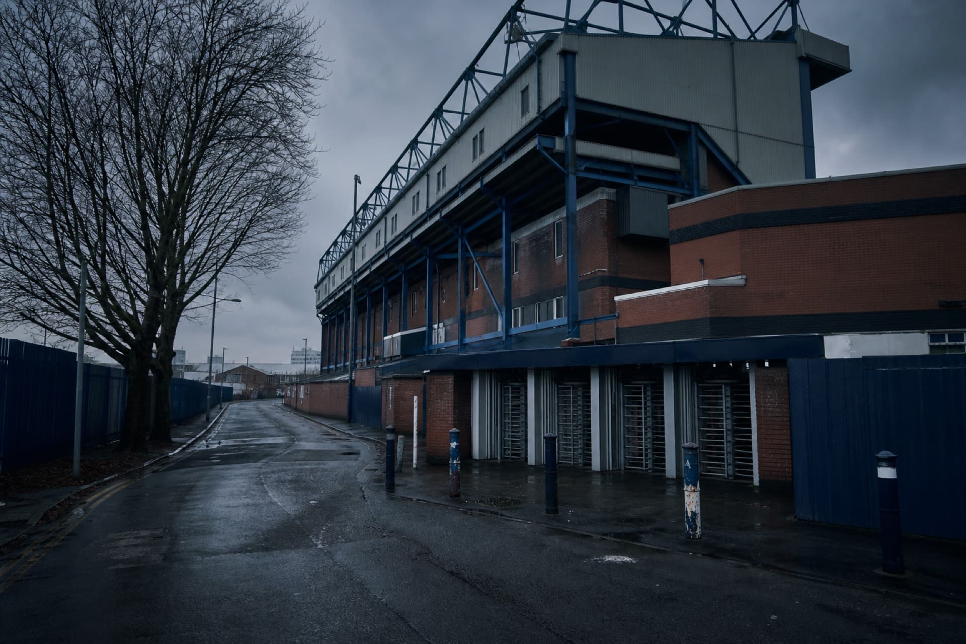 De Zerbi's First Real Test: Injury and Structure Collide at Old Trafford